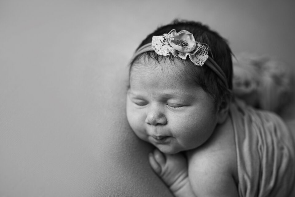 perryville newborn photographer, cape Girardeau newborn photographer, black and white, macro image, pretty baby