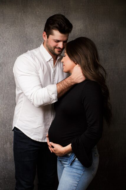 perryville maternity photographer, Cape Girardeau maternity photographer, couples maternity session, studio maternity photos, belly, baby belly, black shirt