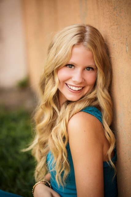 Farmington senior photographer, Cape Girardeau senior photographer, perryville senior photographer, smile, long blonde hair, perryville high school, high school senior photoshoot