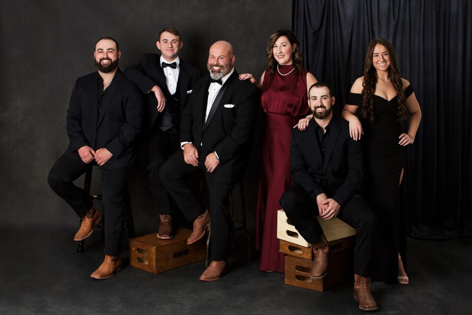 Cape Girardeau photographer, Farmington photographer, studio, black backdrop, classic photoshoot, big family