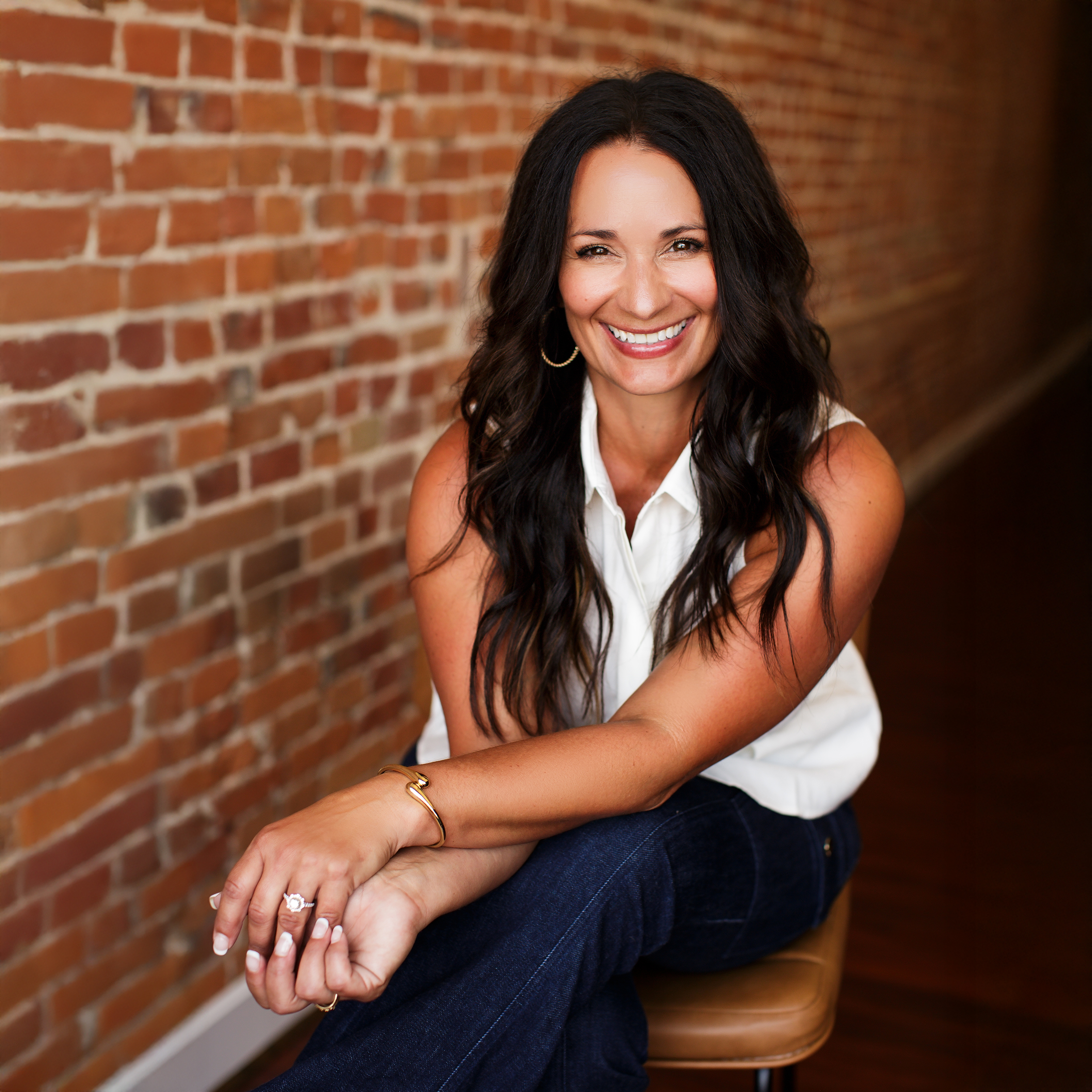 perryville Missouri professional photography, headshot photography, Cape Girardeau headshot photography, office headshots, brick wall